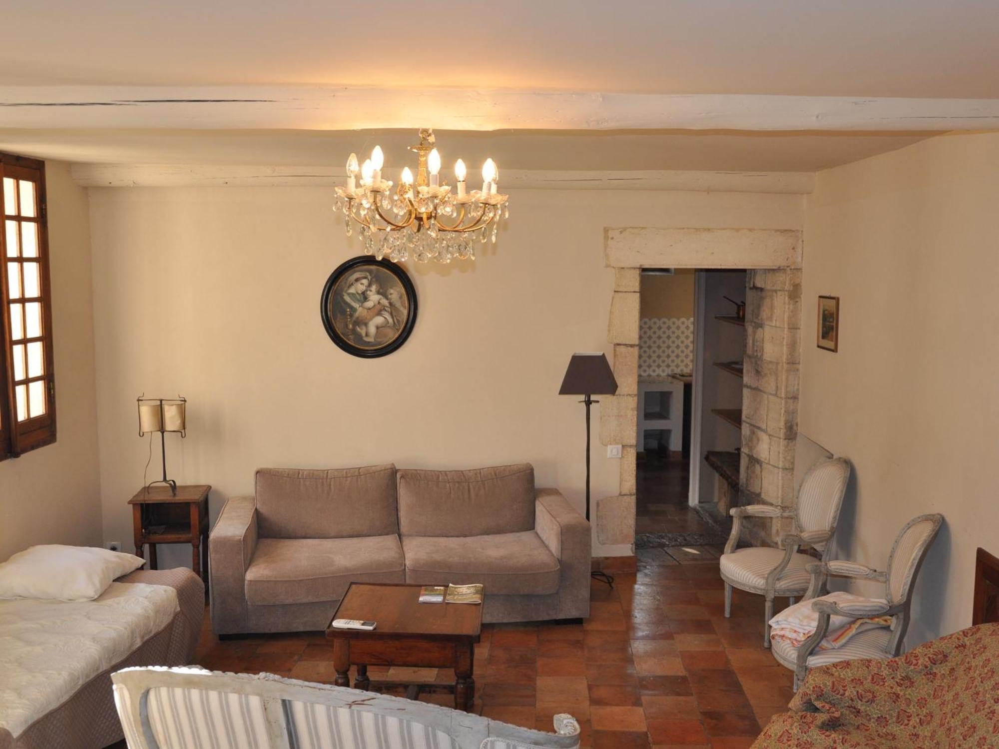 فينوف ليز أفيجْنْ Maison Orsini الغرفة الصورة