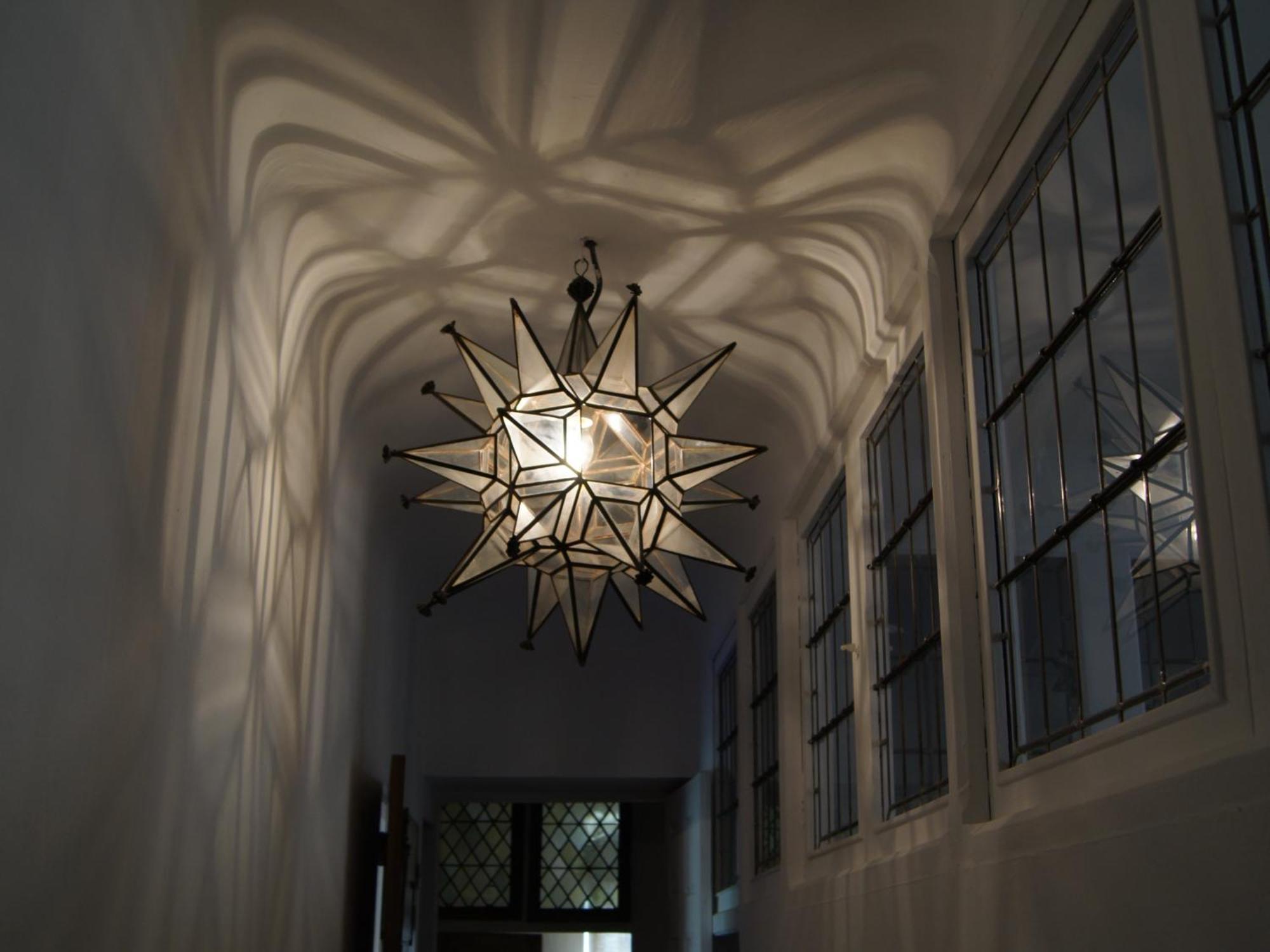 فينوف ليز أفيجْنْ Maison Orsini الغرفة الصورة