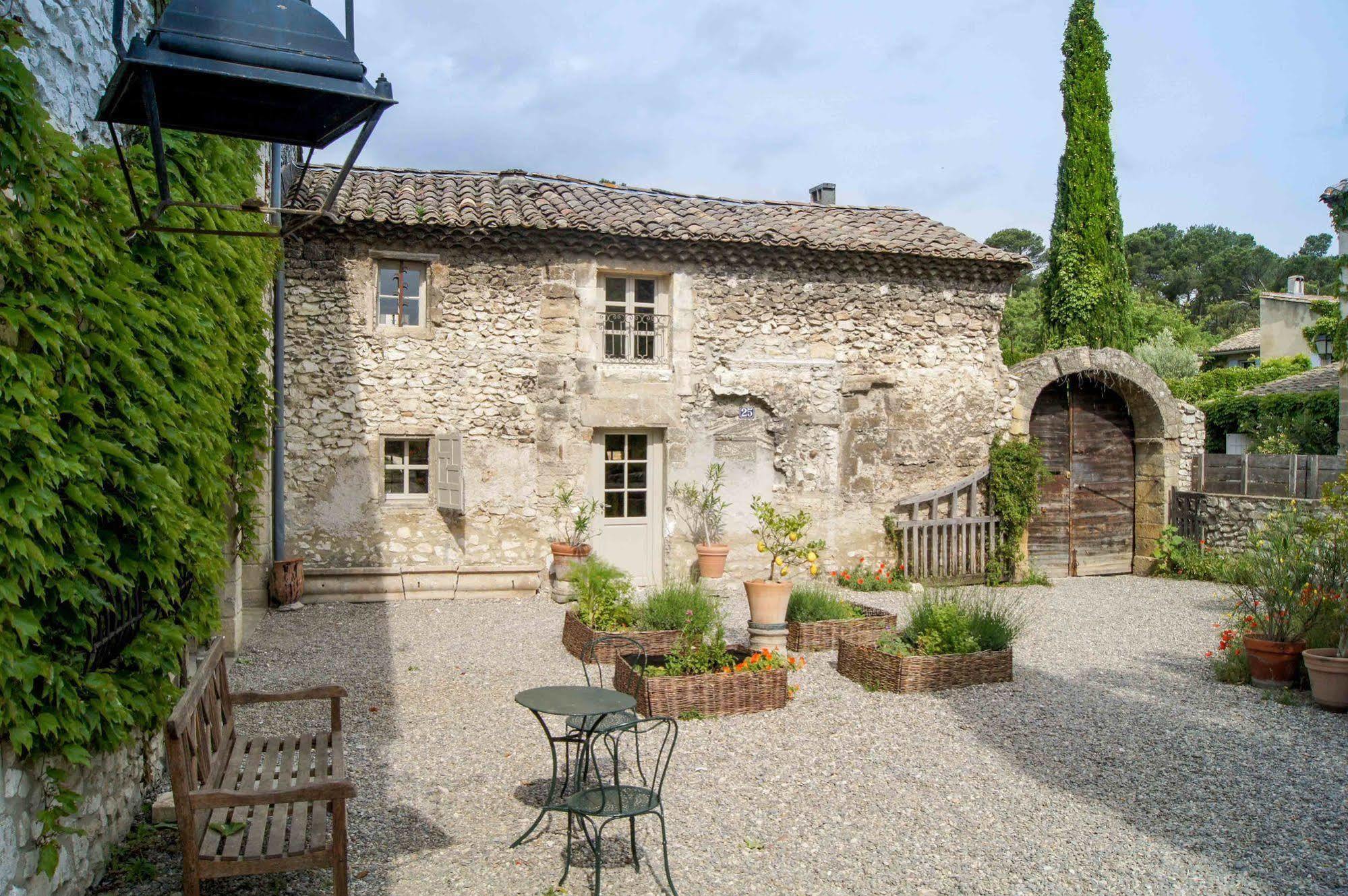 فينوف ليز أفيجْنْ Maison Orsini المظهر الخارجي الصورة